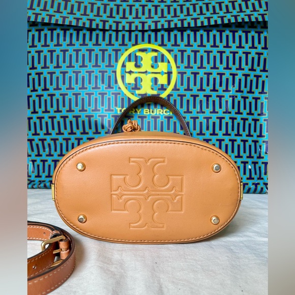 Tory Burch T Leather Bucket Bag - Limited Edition - Picture 4 of 10